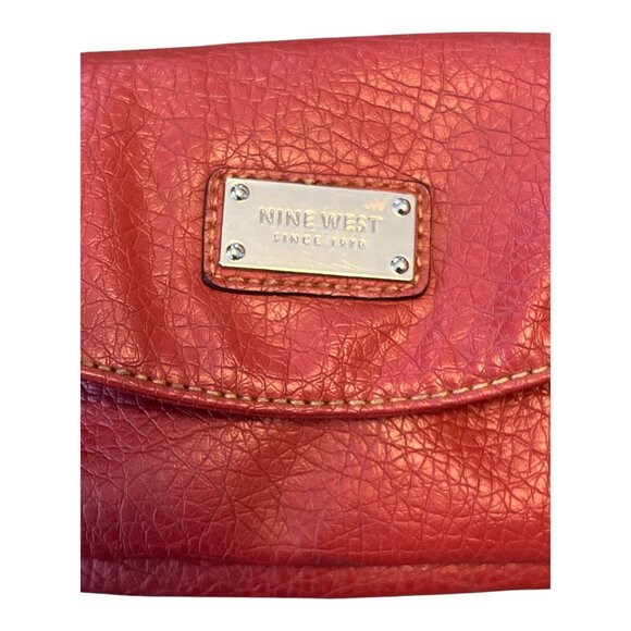 Nine West Red Faux Leather Crossbody Wristlet – Convertible Bag with Chain Strap - Picture 4 of 7